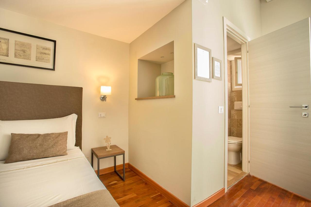 B&B Palazzo Depretis Naples Luaran gambar